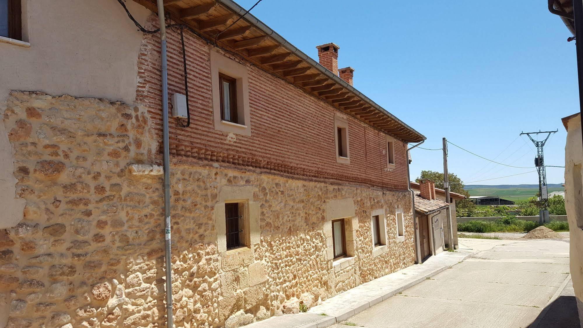 Hotel Rural Fuente Del Val Prádanos de Ojeda Dış mekan fotoğraf